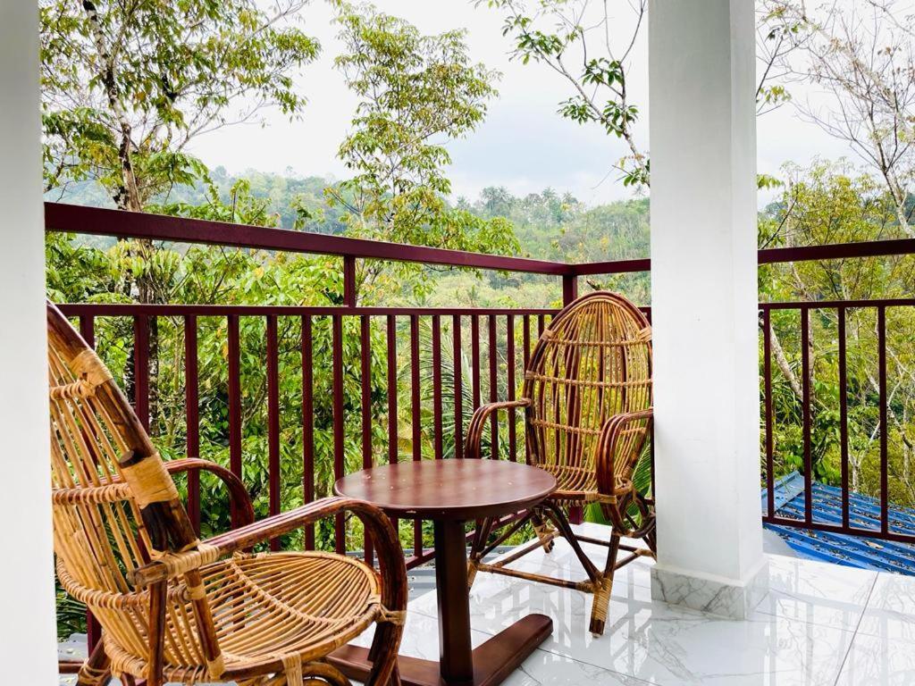 Winterhome Homestay Munnar Exteriör bild